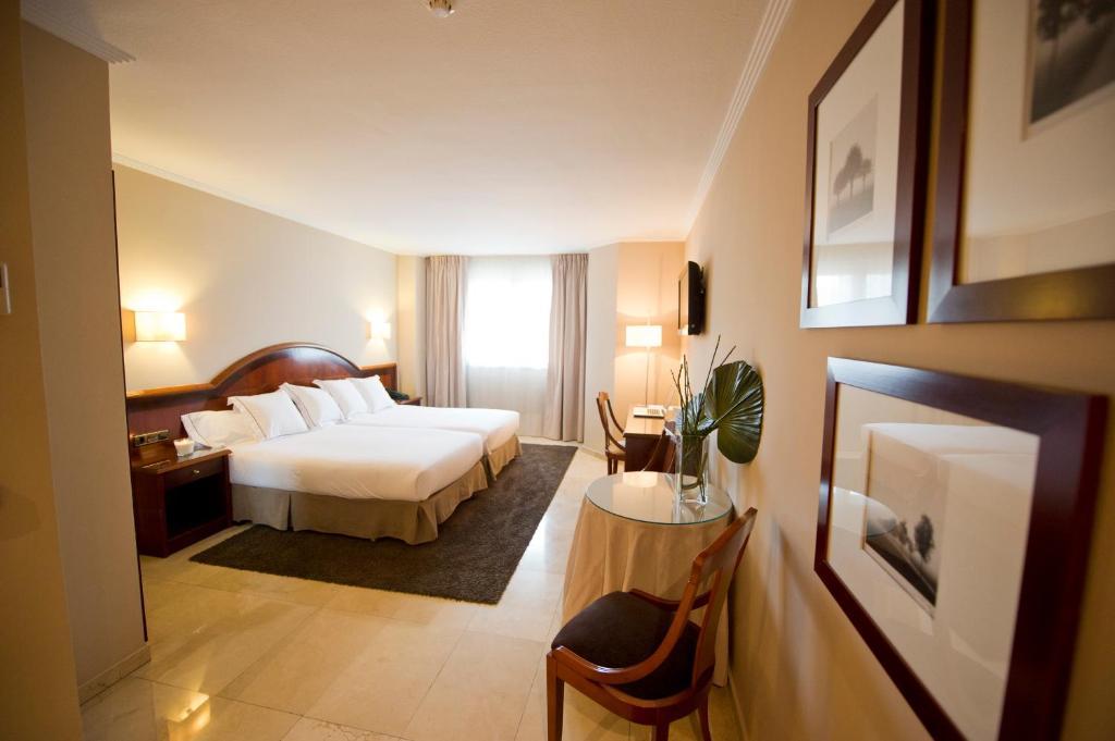 Hotel San Pedro Лангрео Экстерьер фото